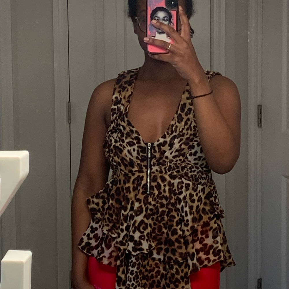 Sexy cheetah flowy tank top
